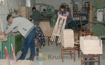 U pogonima "Francuza" dnevno se proizvede 30 kvalitetnih stolica FOTO: S.Babović 