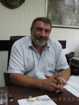Zoran Milenković, predsednik Opštine Varvarin, veruje da je budućnost komune u poljoprivrednoj proizvodnji FOTO: S.Milenković 