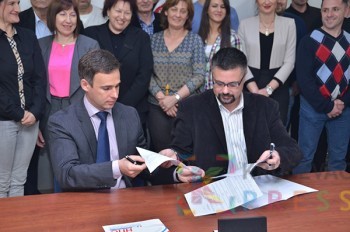 Sporazum o zajedničkom nastupu NPS i SDS u Trsteniku potpisali su Miroslav Aleksić i Stevan Đaković 