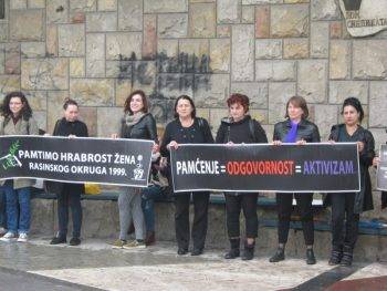 Podsećanje na protest žena Rasinskog okruga 1999. godine FOTO: S. Milenković 