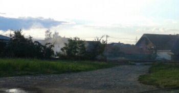 Stanovnici naselja Ujedinjene nacije su snimili fotografiju na kojoj se vidi kako se điri dim iz pržionice 