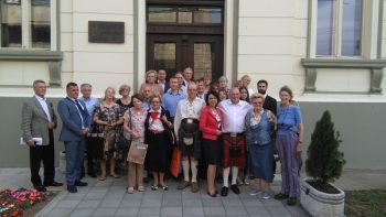 Naslednici i rođaci škotskih bolničarki i članovi Društva srpsko-škotskog prijateljstva FOTO: CINK - S.Milenković