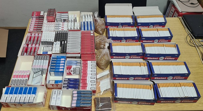 ZAPLENA U TRSTENIKU: Policija pronašla rezani duvan i ručno pravljene cigarete