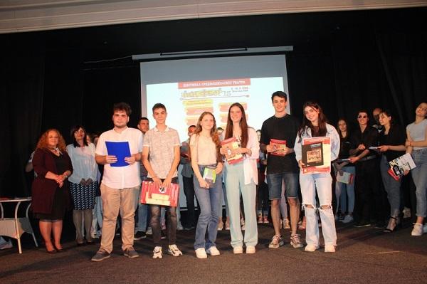ZAVRŠEN 15. TIN FEST: Najbolja predstava “Laki komad” u izvođenju đaka Gimnazije