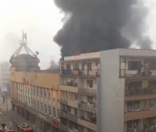 POŽAR U KINESKOJ ROBNOJ KUĆI: Evakuisani stanari zgrade!