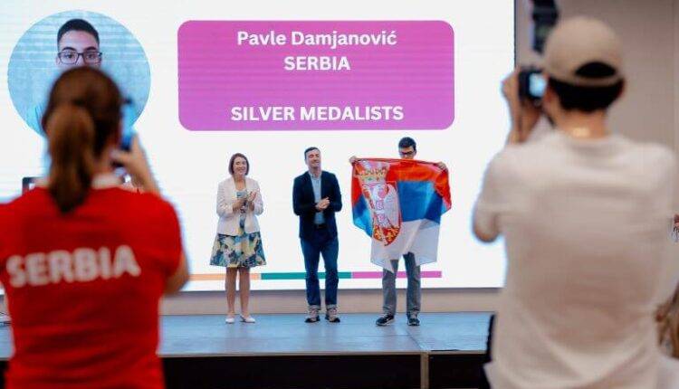 INFORMATIČKA OLIMPIJADA: Srebrna medalja za Kruševljanina Pavla Damjanovića