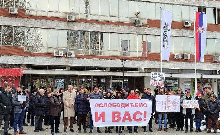 KRUŠEVAČKI ADVOKATI PODRŽALI ZAHTEVE STUDENATA: Borba za pravdu i istinu!