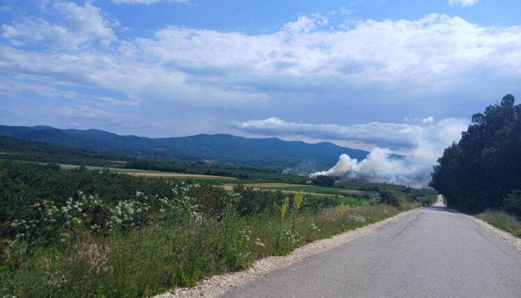 Stanovnici Međuhane u plamenu i dimu: JKP „Blace“ umesto dozvole za deponiju nudi zapisnik star 13 godina